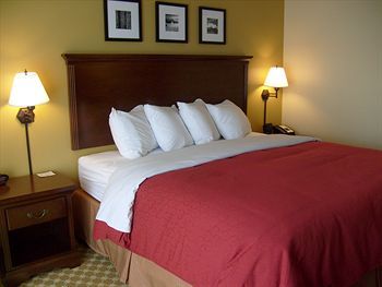 Country Inn & Suites by Radisson, Charleston South, WV