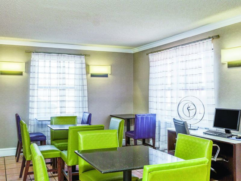 Hotel Photo 9