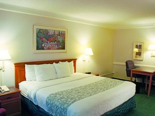 Hotel pic La Quinta Inn by Wyndham El Paso East Lomaland