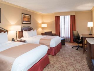 Hotel pic DoubleTree by Hilton Grand Rapids-Airport