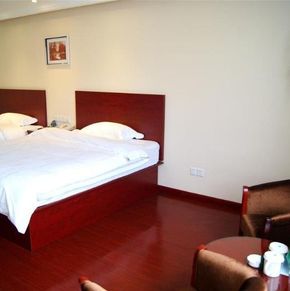 NearBy Hotel