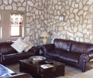 RIVERSIDE HIDE  AWAY WILDERNESS South Africa