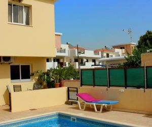 LENA & PETER TOWNHOUSE Tersephanou Cyprus