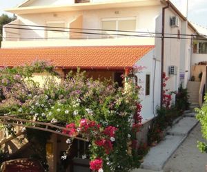 Apartments Iva Pakostane Croatia