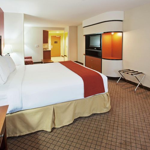 Photo of Holiday Inn Express Hotel & Suites Lincoln-Roseville Area, an IHG Hotel
