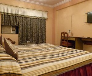 Hotel Woodlands Vapi India