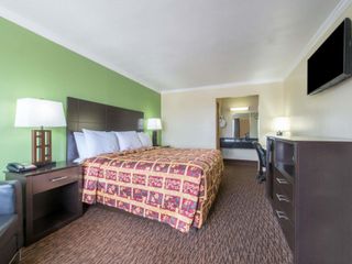 Hotel pic Days Inn by Wyndham Fort Worth West