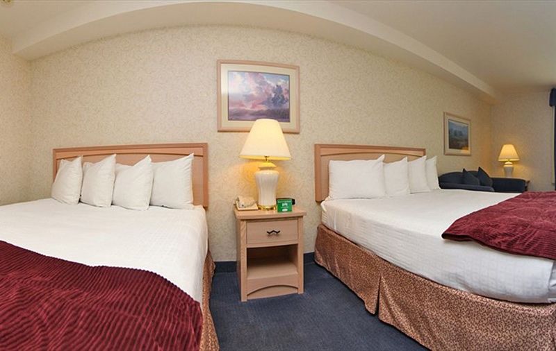 Crystal Inn Hotel & Suites – Salt Lake City