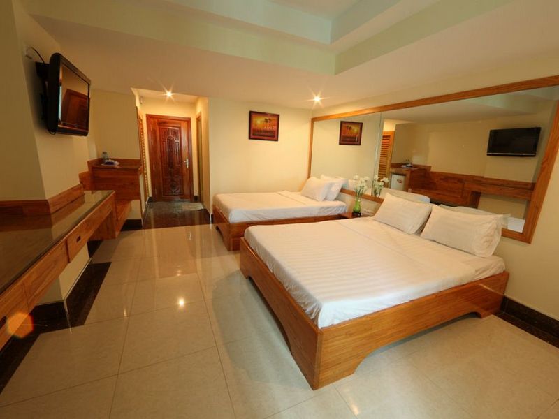 Hotel Photo 6