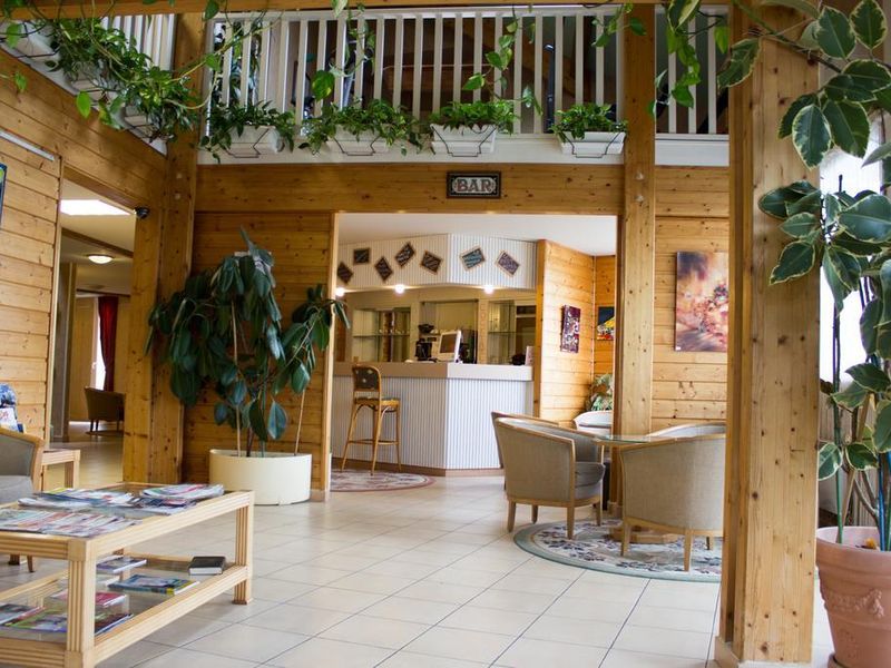 Hotel Photo 12