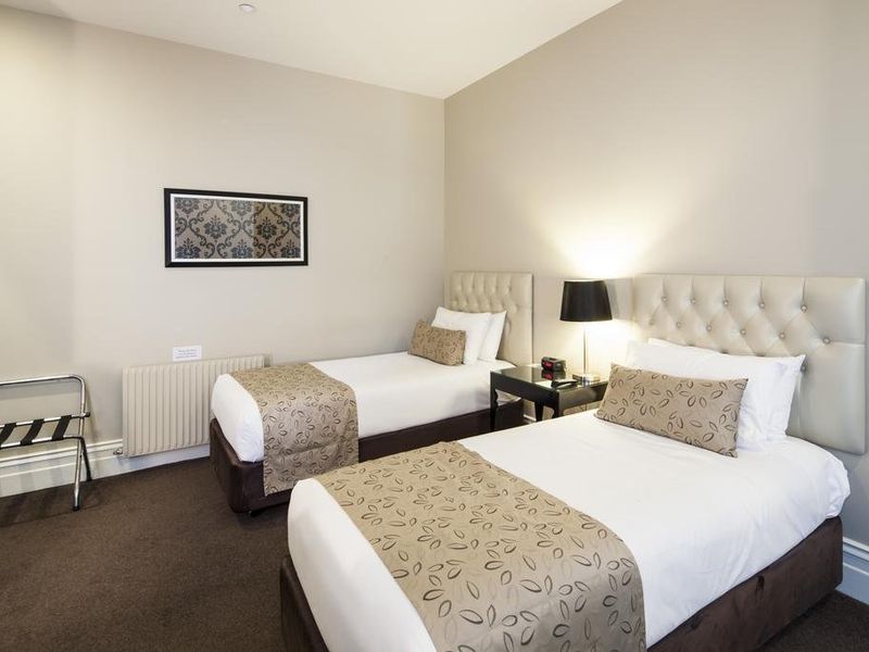 Hotel Photo 1