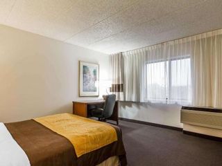 Hotel pic Comfort Inn & Suites Madison - Airport