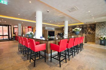 Hotel Photo 12