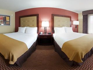 Фото отеля Holiday Inn Express and Suites Great Falls, an IHG Hotel