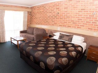 Hotel pic Colonial Motor Inn Bairnsdale Golden Chain Property