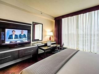 Фото отеля Holiday Inn Express & Suites Columbus - Polaris Parkway / COLUMBUS, an