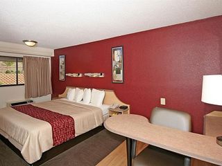 Hotel pic Red Roof Inn Greensboro Airport