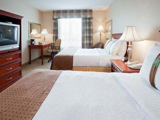Фото отеля Holiday Inn Hotel & Suites Regina, an IHG Hotel