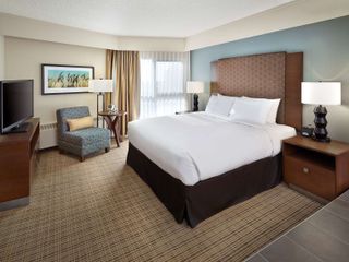 Фото отеля DoubleTree by Hilton Hotel & Conference Centre Regina