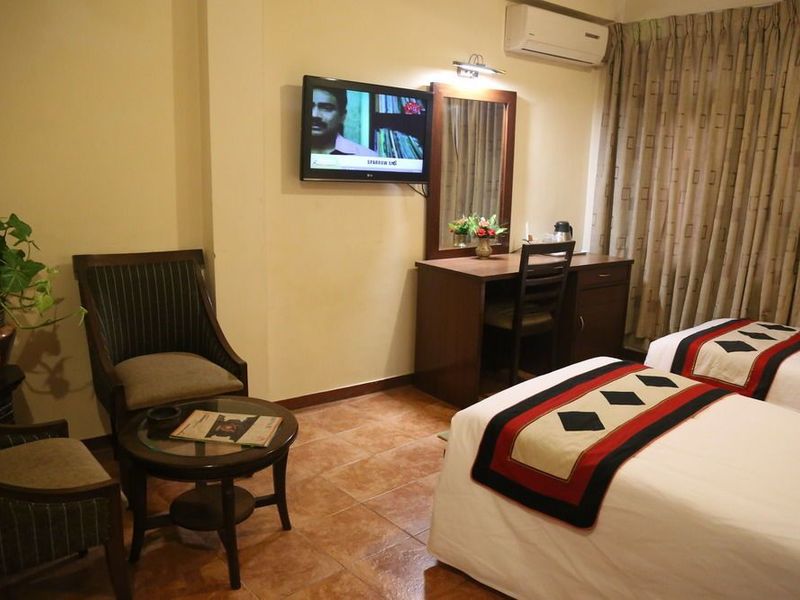 Hotel Photo 6