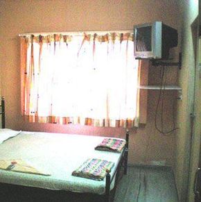 NearBy Hotel
