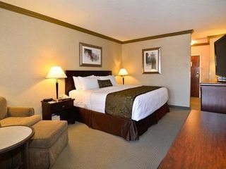 Best Western Plus Brookside Inn