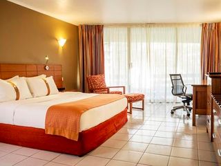 Фото отеля Holiday Inn & Suites Port Moresby, an IHG Hotel