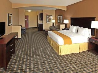 Фото отеля Holiday Inn Express Hotel & Suites Texarkana East, an IHG Hotel