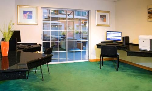 Hotel Photo 6