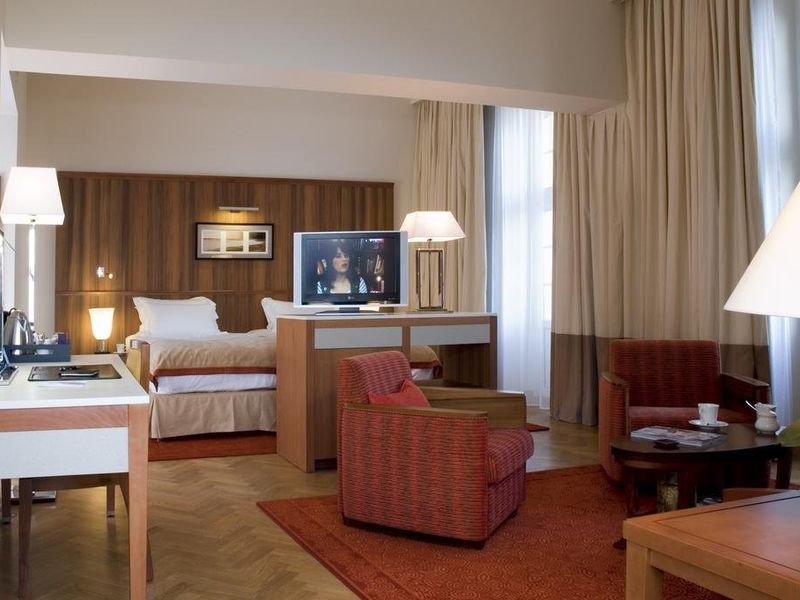 Hotel Photo 5