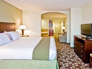 Фото отеля Holiday Inn Express Hotel & Suites Port St. Lucie West, an IHG Hotel
