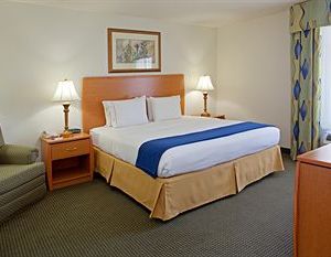 Holiday Inn Express Hotel & Suites Columbus Columbus United States