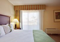 Отзывы Holiday Inn Hotel & Suites Santa Maria, 3 звезды