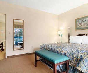 Days Inn & Suites by Wyndham Savannah Gateway/I-95 And 204 Richmond Hill United States