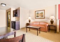 Отзывы Holiday Inn Express Hotel & Suites Yuma, 3 звезды