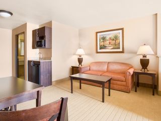 Фото отеля Holiday Inn Express Hotel & Suites Yuma