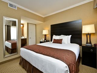 Фото отеля Best Western Yuma Mall Hotel & Suites