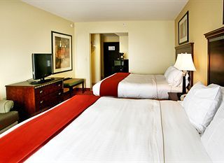 Фото отеля Holiday Inn Express Hotel & Suites Clewiston, an IHG Hotel