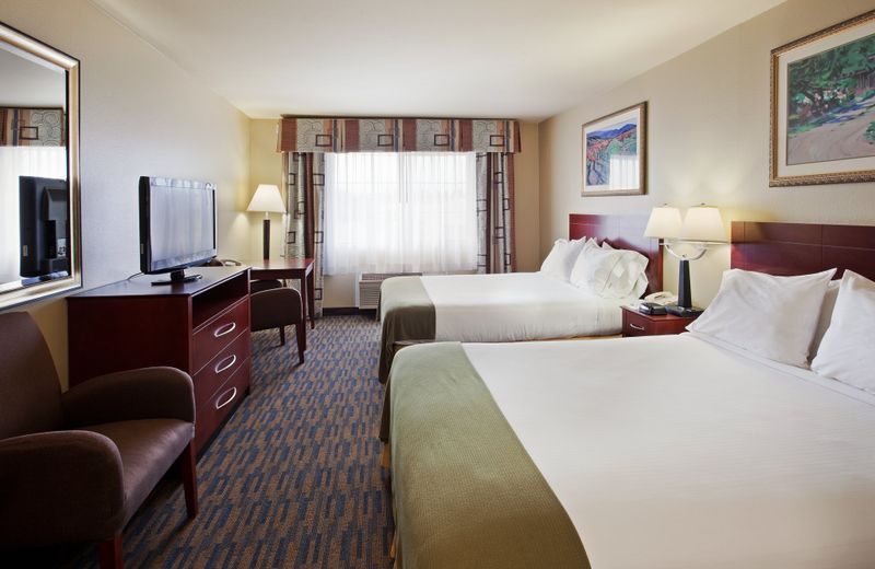 Holiday Inn Express Hotel & Suites Watsonville, an IHG Hotel