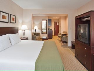 Фото отеля Holiday Inn Express & Suites Cooperstown, an IHG Hotel