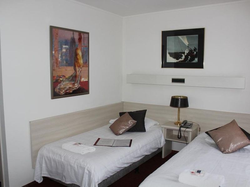 Hotel Photo 3