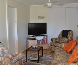 Lakeside Apartment - Pet friendly Alexandra Headland Australia