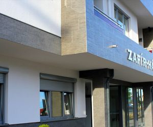 ZAFÍR CALVADOS APARTMAN Sarvar Hungary