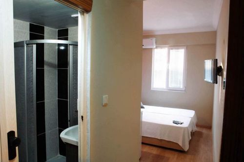 Hotel Photo 11