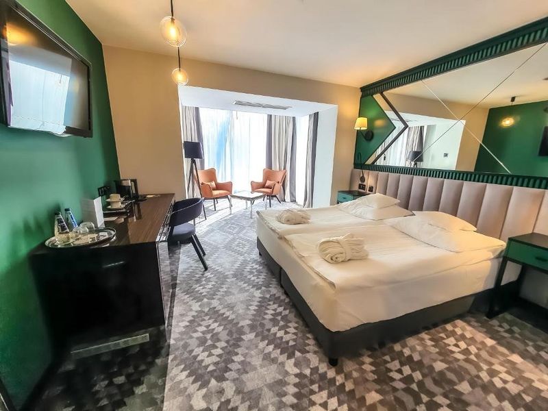 Hotel Photo 8