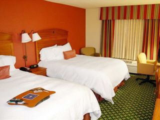 Фото отеля Hampton Inn & Suites Tulare