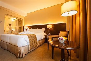 image of hotel Harolds Evotel Cebu