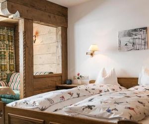 Bed & Breakfast Hotel Guggis Zuers Austria