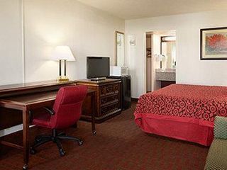Фото отеля Days Inn by Wyndham Santa Fe New Mexico