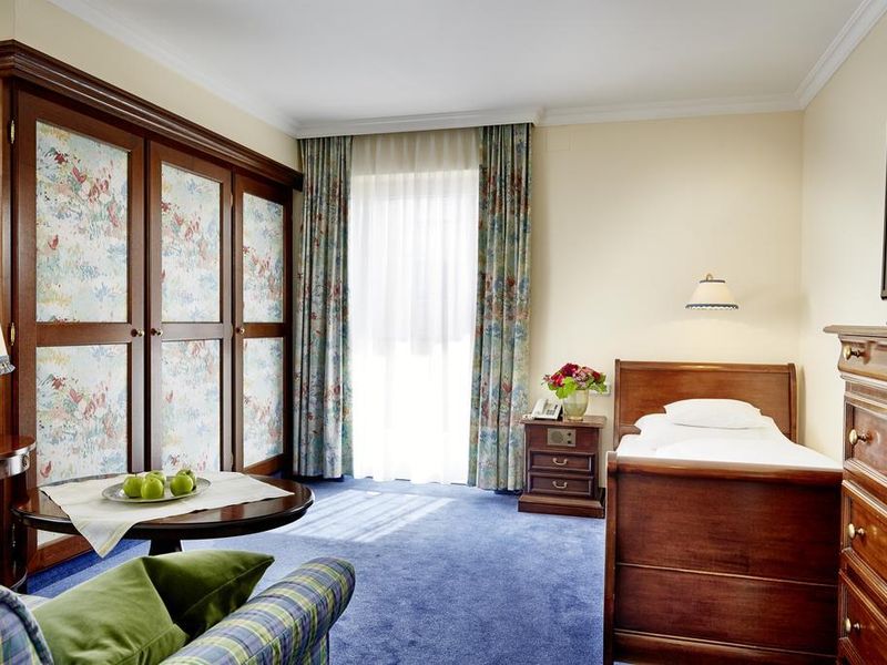 Hotel Photo 1